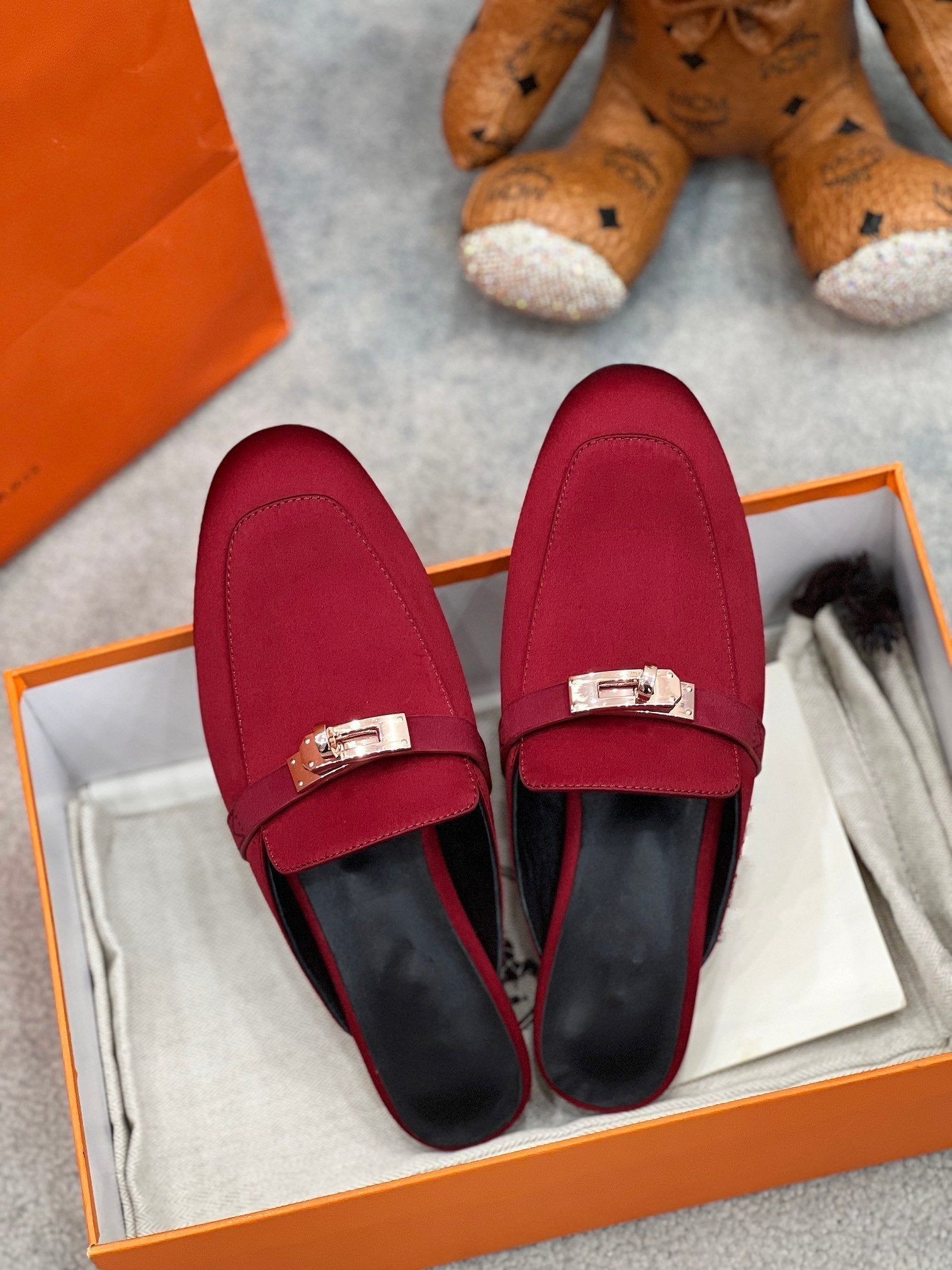 HERMES 0Z Mule Cherry Silk Thick Cloth/Sheepskin