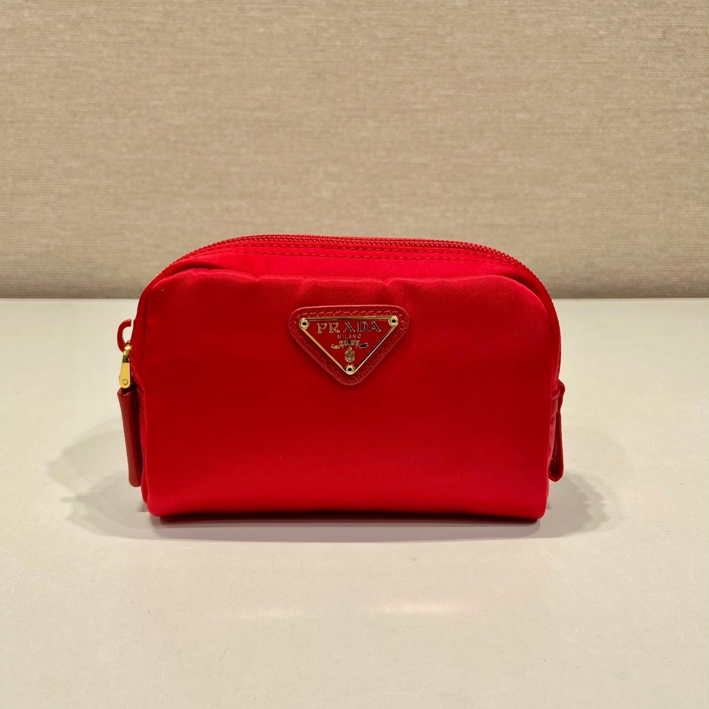 PRADA CLUTCH 12 IN PASSION RED RE-NYLON