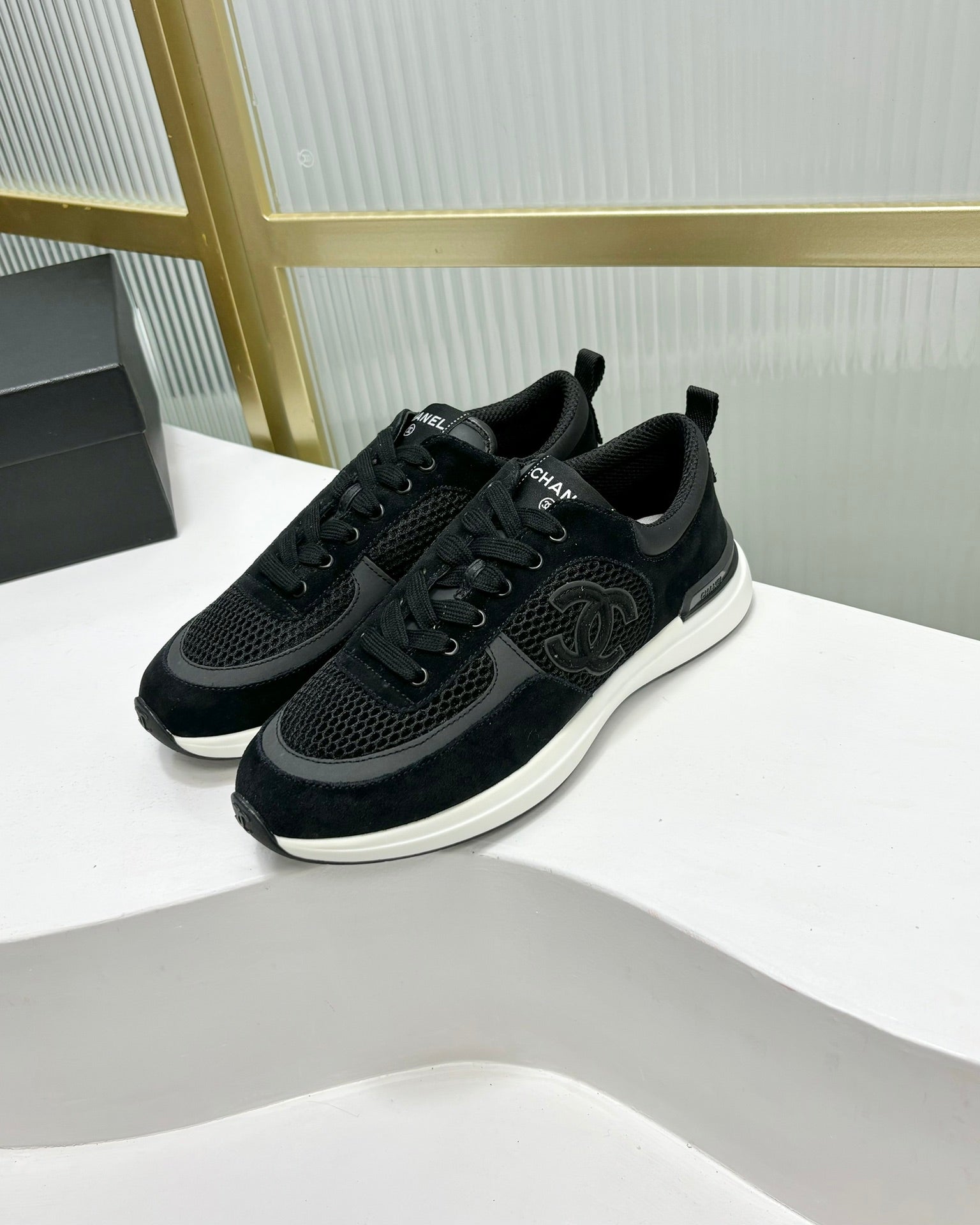 CHANEL SNEAKER IN BLACK SUEDE AND BREATHABLE MESH
