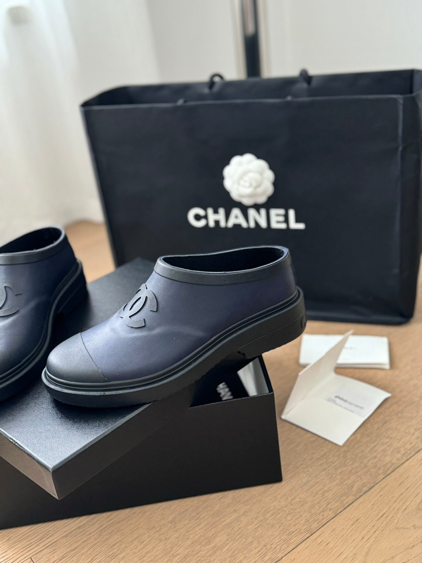 CHANEL SHORT BOOTS IN MID-NIGHT BLUE RUBBER
