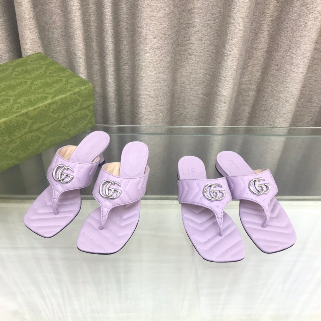 GUCCI marmont logo - embellished mattelasse leather sandal in purple